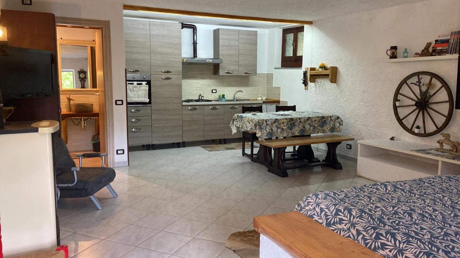 Temossi Residence Ai Laghi מראה חיצוני תמונה